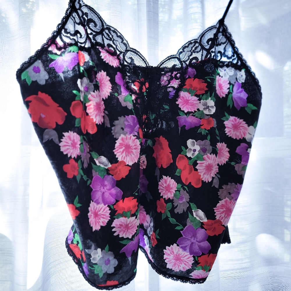 Lucie Ann Cami Top • Vintage Floral Camisole • Satin Black Lace • M 36 - Picture 3 of 3